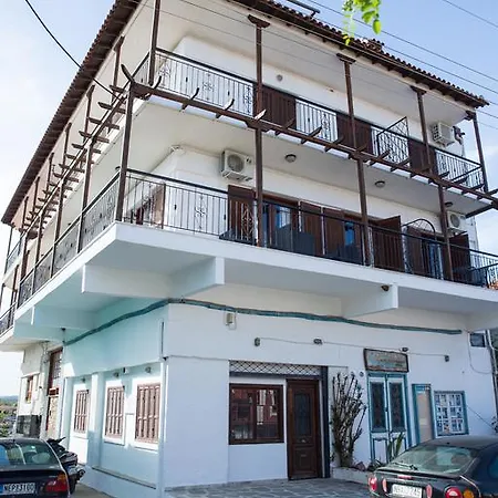 Mantsiou Old Apartament